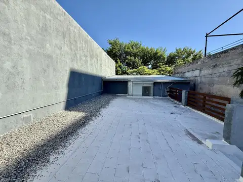 Casa en Venta con 1 cochera
