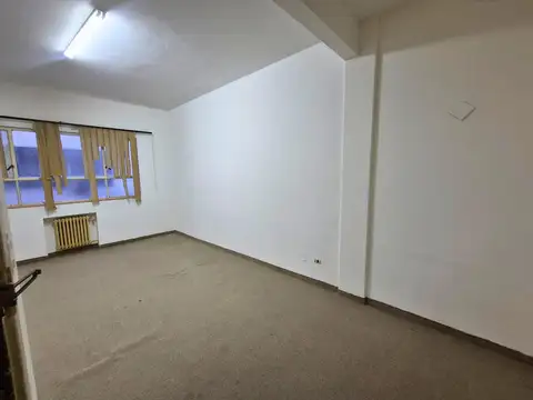 Av. Corrientes al 2700