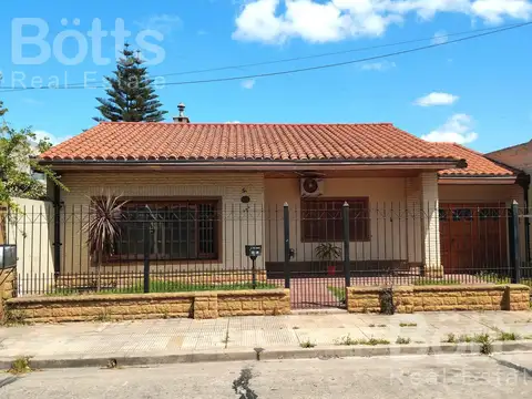 VENTA CASA 4 AMB C/COCHERA WILDE AVELLANEDA