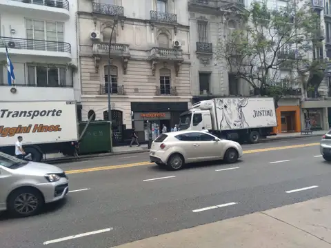 Local - Alquiler - Argentina, Capital Federal - Avda SANTA FE 1300