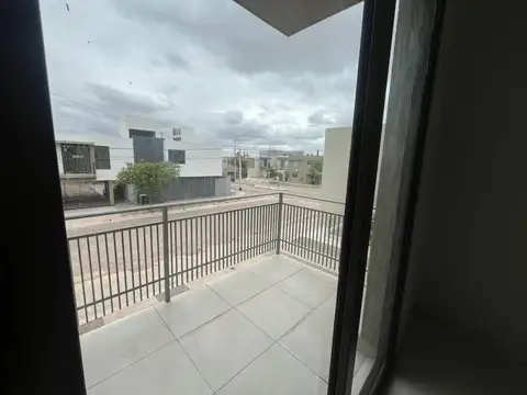 Elpidio Gonzalez  al 4100