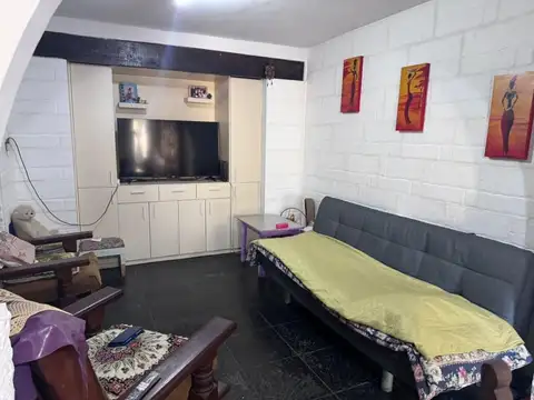 Depto Tipo Casa en Venta con 1 cocheras