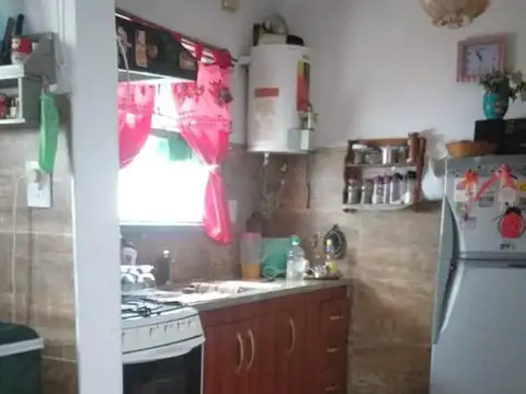 Depto Tipo Casa en Venta en Centro, USD 65.000