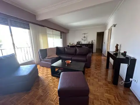 Villa Devoto 4 amb. c/balcon contrafrente 1 piso