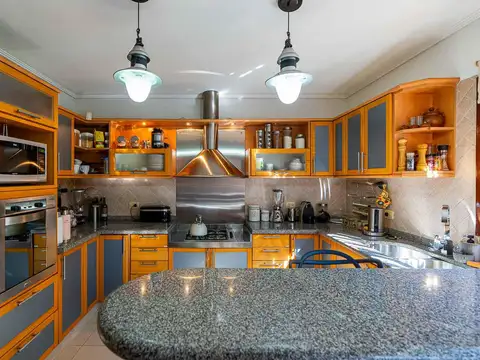 Casa en Venta al Este