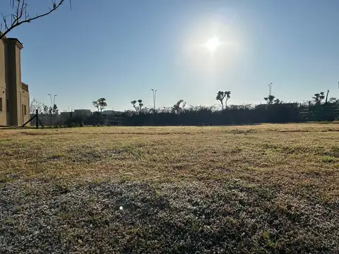 Terreno en Venta en Puertos - Barrio Ceibos, USD 110.000