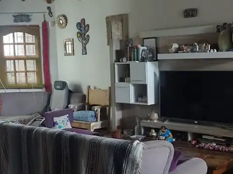 Casa 7 ambientes con 4 baños