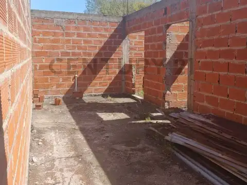 Mitre e/ Irigoyen y Av. Bossinga 600, Piso 0