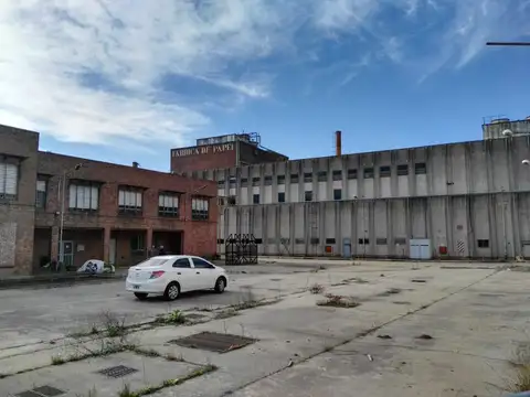 SAN JUSTO PLANTA INDUSTRIAL CON SALIDA A 4 CALLES FINANCIA