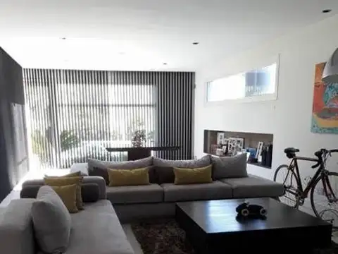 Casa en Venta en Pilar Del Este, USD 499.000