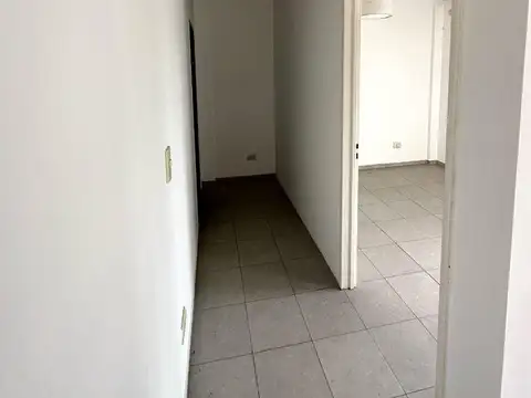 Alquiler Anual Oficina 2 amb ubicada en Tigre Centro