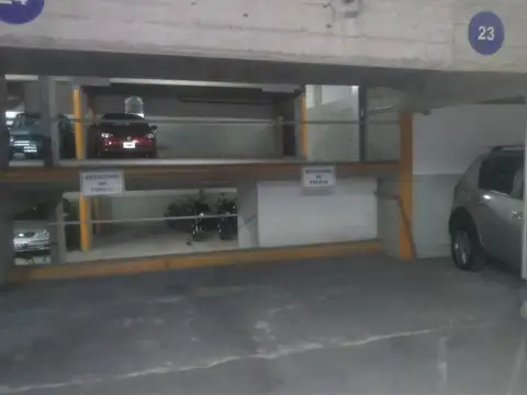 Venta de Cochera en Monserrat