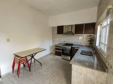 Depto Tipo Casa 3 ambientes con 1 baño