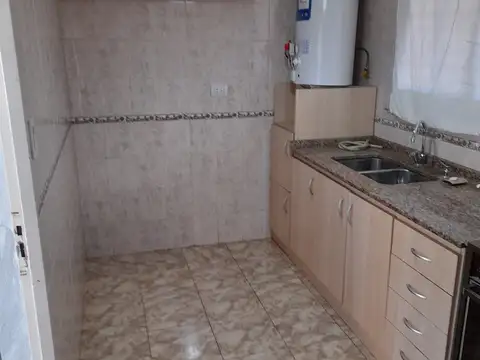 Casa en Alquiler con 1 cochera