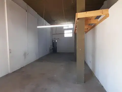 Local en Alquiler en Burzaco, $ 500.000