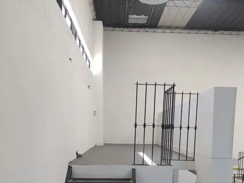 Local Comercial en alquiler - 1 Baño - Paternal