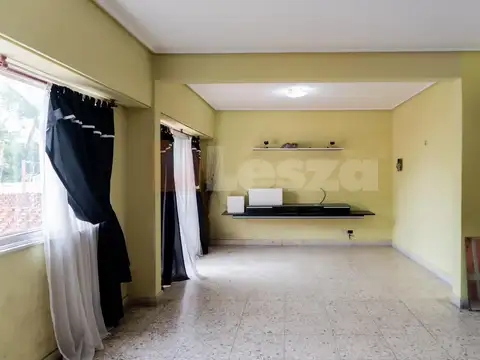 Local en Venta 40 años