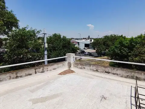 DEPTO PH PRIMER PISO DOS DORMITORIOS B COLON