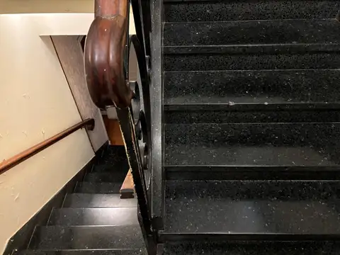 Chalet en excelente zona apto uso comercial.