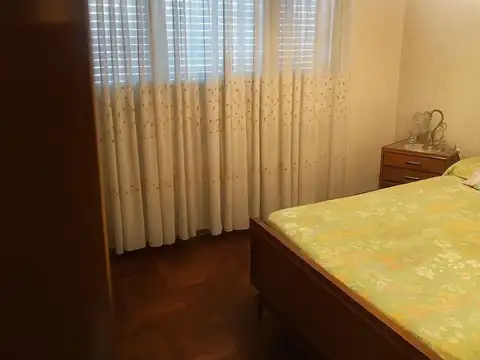 Casa 5 ambientes con 1 baño