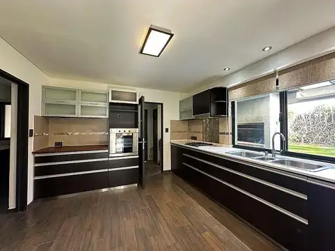 Casa en venta en Club de Campo Santo Domingo. Canning, Presidente Perón.