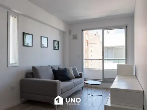 Italia y 3 de Febrero - Ultimo Dpto de 1 Dormitorio. Cochera disponible.