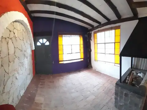 VENDO CASA 2 AMBIENTES EN EL VOLCÁN