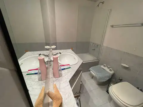 Departamento 4 ambientes con 2 baños