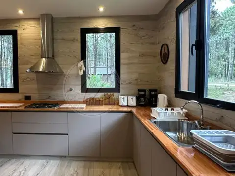 Casa 7 ambientes con 6 baños