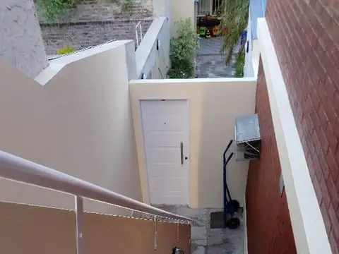 Impecables deptos. tipo casa - sin expensas - Apto crédito