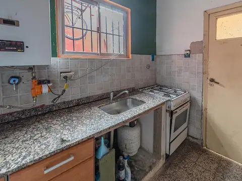 Depto Tipo Casa 2 ambientes con 1 baño