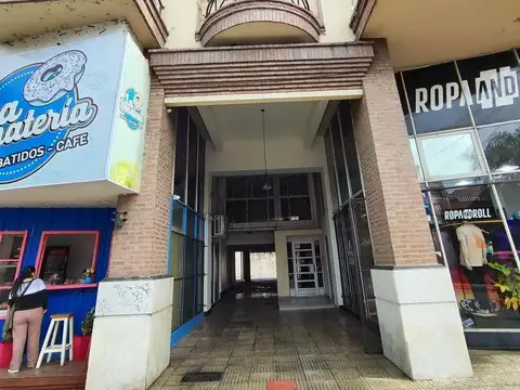 Rivadavia al 3300 cocheras en venta