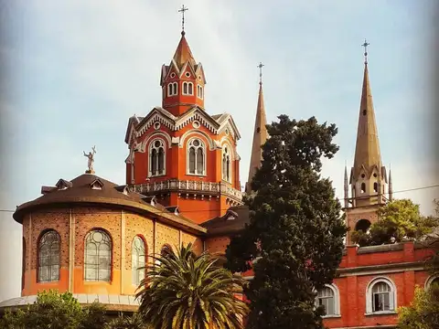 Ortega y Gasset entre Baez y Av. Luis María Campos