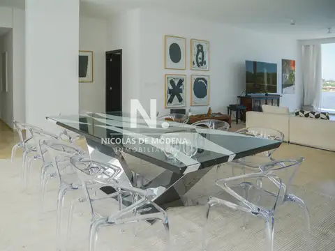 En venta pent-house en Punta del Este de 4 dormitorios