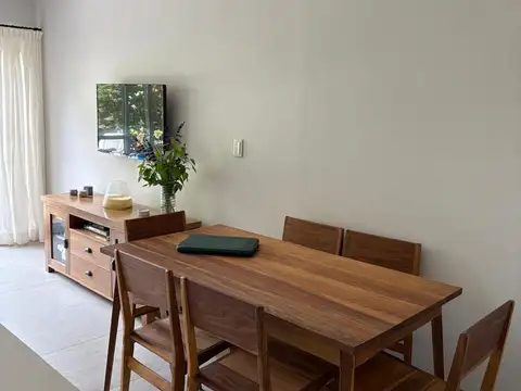 Casa 3 ambientes con 2 baños