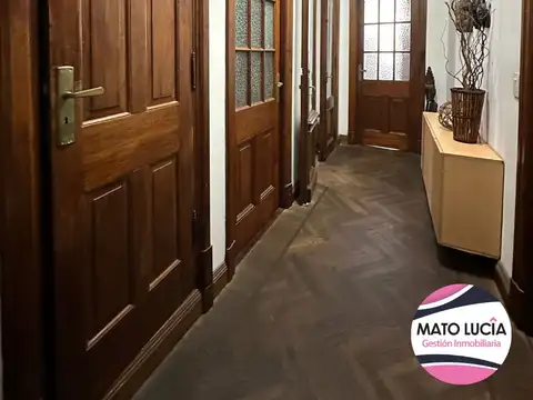 Oficina 5 ambientes con 3 baños