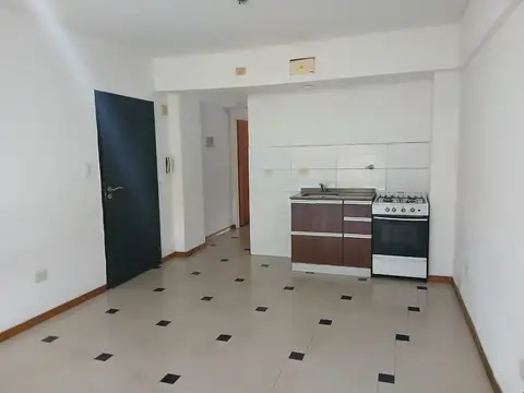 Avelino Díaz 1000, Piso PB