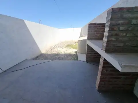 Depto Tipo Casa en Venta en General Fernandez Oro, USD 85.000