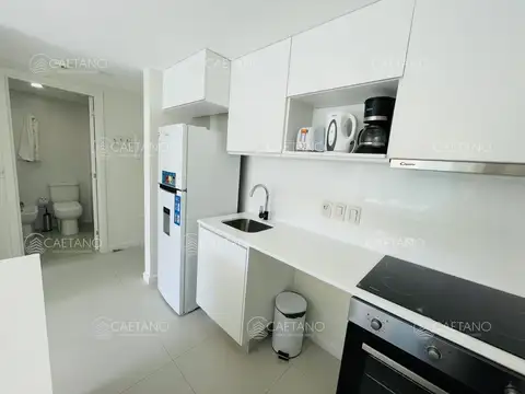 Departamento en Alquiler Temporal en Playa Mansa, USD 3.780