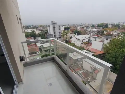 DEPARTAMENTO 2 AMB A ESTRENAR CON COCHERA 300M  ESTACION