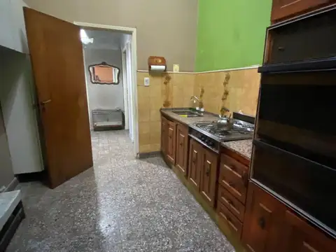 Casa 4 ambientes con 1 baño