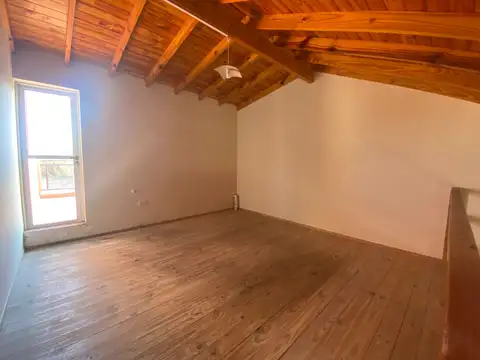 Departamento tipo 2 amb mas entrepiso, terraza y cochera