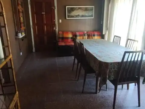 Casa 2 ambientes con 1 baño