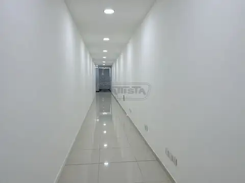 Oficina en Alquiler al Norte