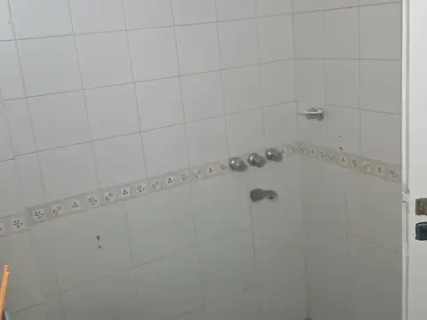 Depto Tipo Casa en Alquiler 50 años