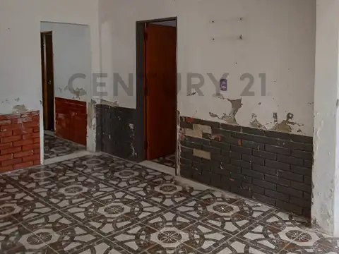 Casa 4 ambientes con 1 baño