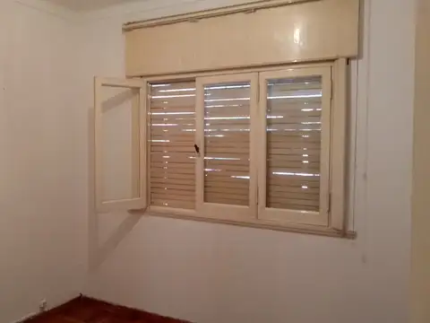 Casa Chalet 3 Ambientes en Venta - Castelar Sur