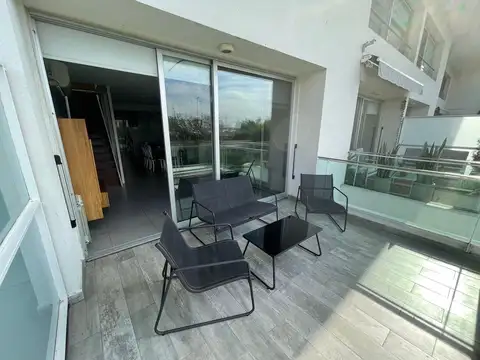 Casa en Venta en Alberdi, USD 300.000