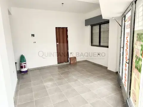 Local en Alquiler en Pompeya, $ 500.000