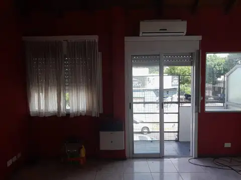 Depto Tipo Casa 2 ambientes con 1 baño